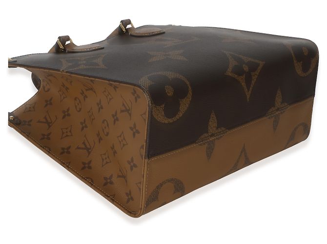 Louis Vuitton Reverse Monogram Canvas Onthego MM Marrone - vista 5