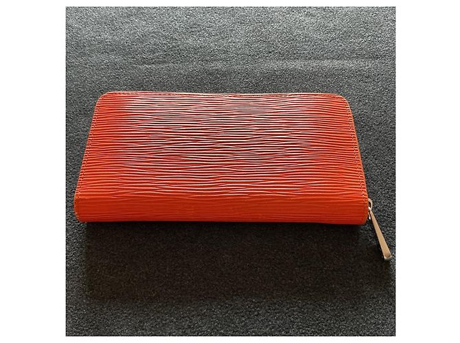 Louis Vuitton Cartera Zippy Epi Naranja - vista 4