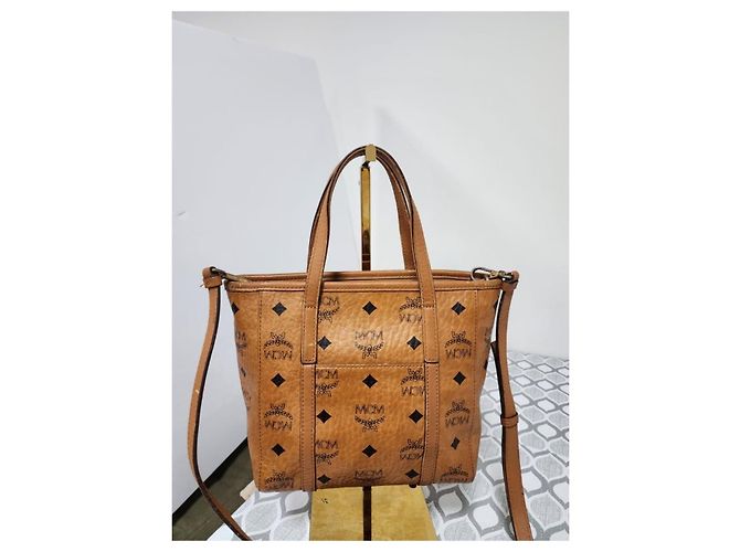MCM Visetos Mini Toni Shopper Tote Cognac Marrone - vista 13