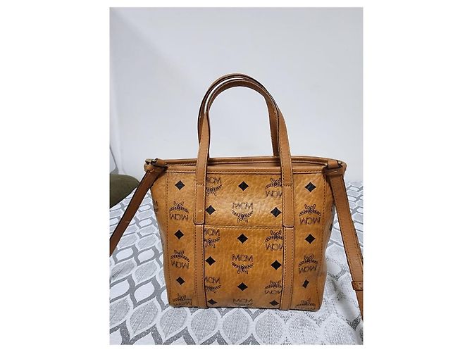 MCM Visetos Mini Toni Shopper Tote Cognac Marrone - vista 3