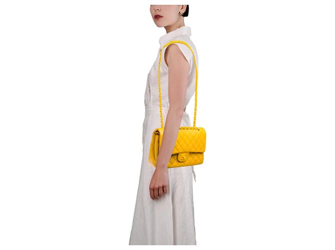 Bolsa CHANEL Timeless/Classique em Couro Amarelo - 103743 - vista 13