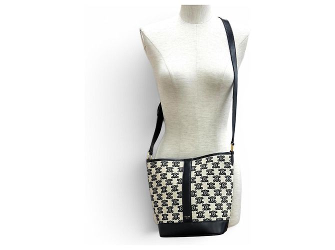 Céline Borsa a tracolla Celine Small Bucket Triomphe Nero Bianco sporco - vista 5