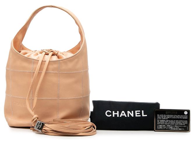 Hobo Chanel in pelle di vitello beige con cuciture a quadrato e nappa - vista 6