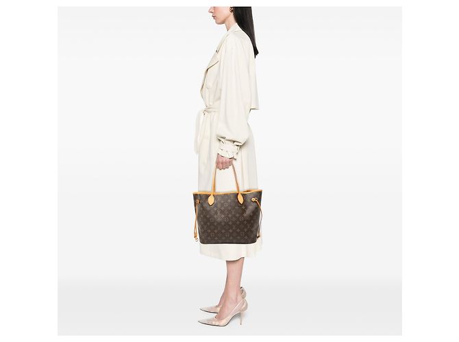 Louis Vuitton Marrone Monogram Neverfull MM - vista 8