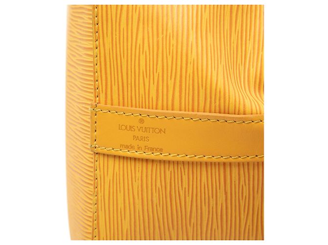 Louis Vuitton Petit Noe in pelle Epi gialla Giallo - vista 5