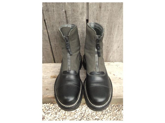 Stivali Prada in pelle e tela nero e kaki Cachi - vista 3