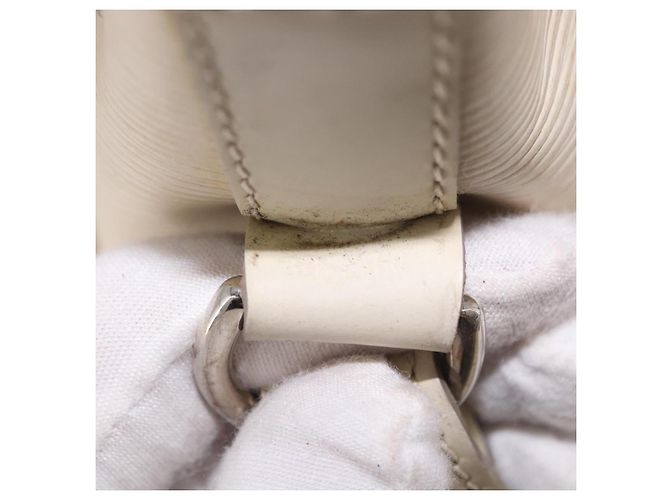 Borsa a Spalla LOUIS VUITTON Epi Petit Noe Bianco Yvoire M4084J LV Auth 191694 - vista 12