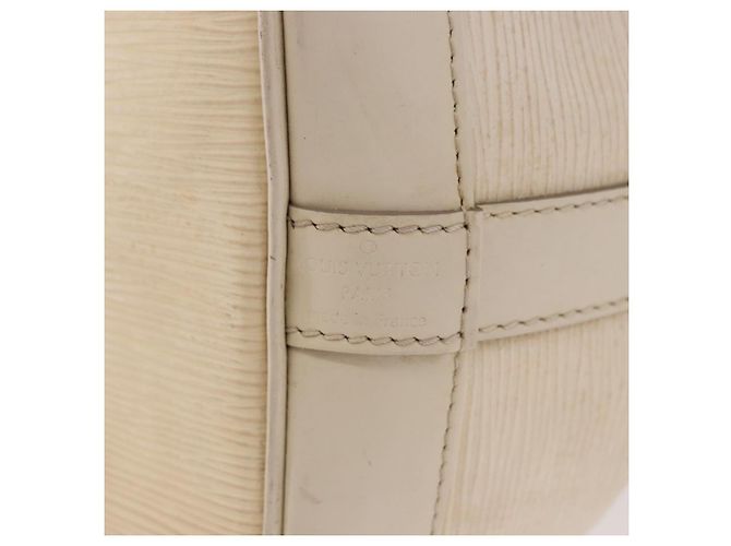 Borsa a Spalla LOUIS VUITTON Epi Petit Noe Bianco Yvoire M4084J LV Auth 191694 - vista 17