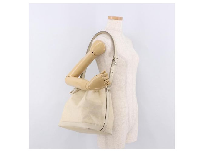 Borsa a Spalla LOUIS VUITTON Epi Petit Noe Bianco Yvoire M4084J LV Auth 191694 - vista 21