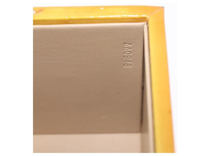 LOUIS VUITTON Vernis Bleecker Cosmetic Pouch Beige M91002 LV Auth BA13925 - vista 12