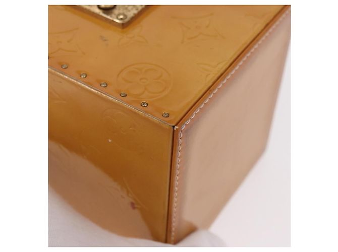 LOUIS VUITTON Vernis Bleecker Cosmetic Pouch Beige M91002 LV Auth BA13925 - vista 15