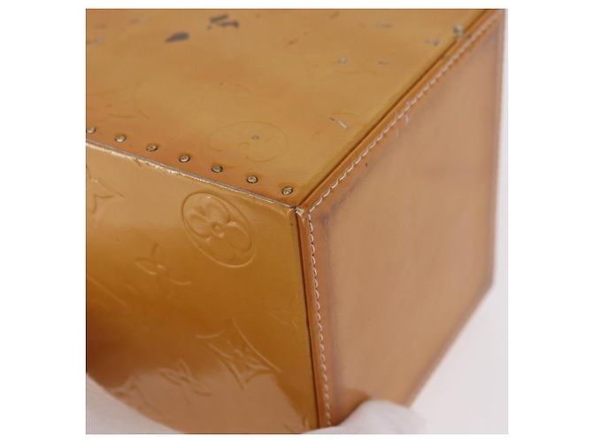 LOUIS VUITTON Vernis Bleecker Cosmetic Pouch Beige M91002 LV Auth BA13925 - vista 17