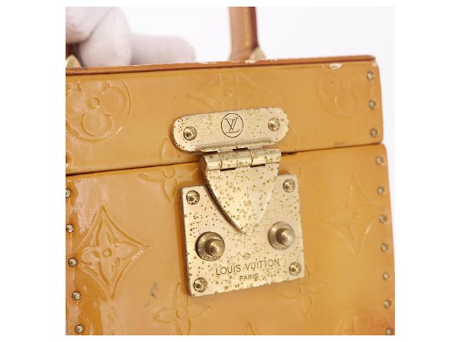 LOUIS VUITTON Vernis Bleecker Cosmetic Pouch Beige M91002 LV Auth BA13925 - vista 18