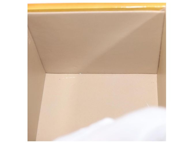 LOUIS VUITTON Vernis Bleecker Cosmetic Pouch Beige M91002 LV Auth BA13925 - vista 21