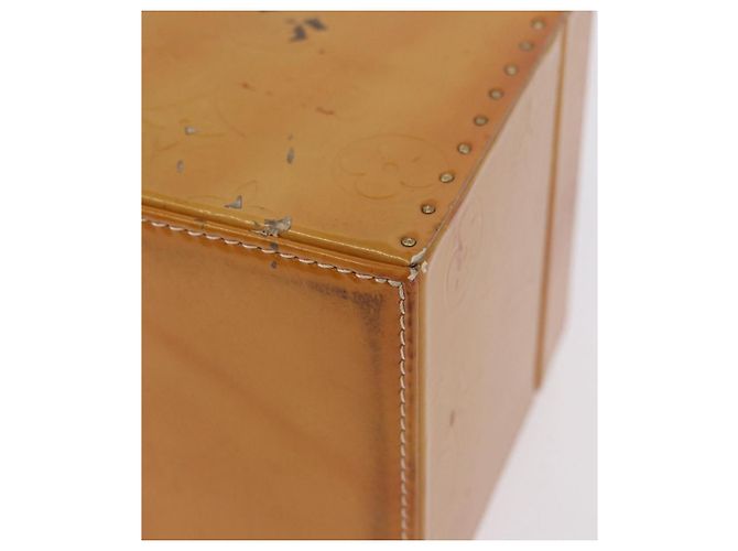 LOUIS VUITTON Vernis Bleecker Cosmetic Pouch Beige M91002 LV Auth BA13925 - vista 9