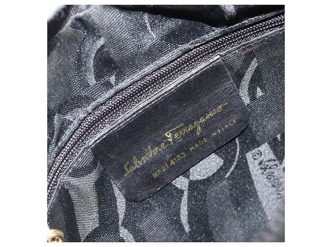 Borsa a Spalla Salvatore Ferragamo Vala Pelle Nera Oro Auth BA13992 Nero D'oro - vista 12