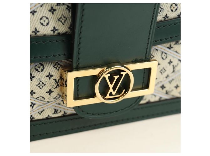 LOUIS VUITTON Monogram Maltage Line Bum Bag Dauphine Green M44724 Auth 189902M Verde Monogramma - vista 25