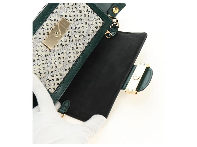 LOUIS VUITTON Monogram Maltage Line Bum Bag Dauphine Green M44724 Auth 189902M Verde Monogramma - vista 26