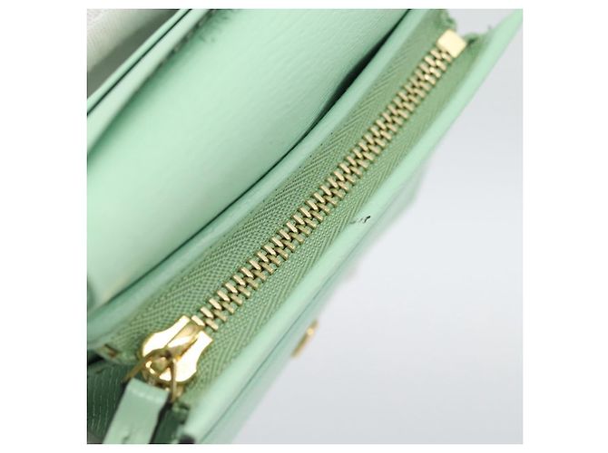 GUCCI Bananya Cartera Compacta de Cuero Verde Menta 701009 Auth 191625M - vista 22