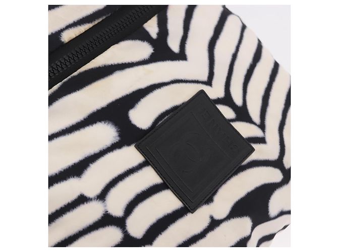 CHANEL Chanel Borsa a Spalla Sportiva Reversibile Zebra Bianca CC Auth BA14015 Bianco Stampa zebra - vista 18