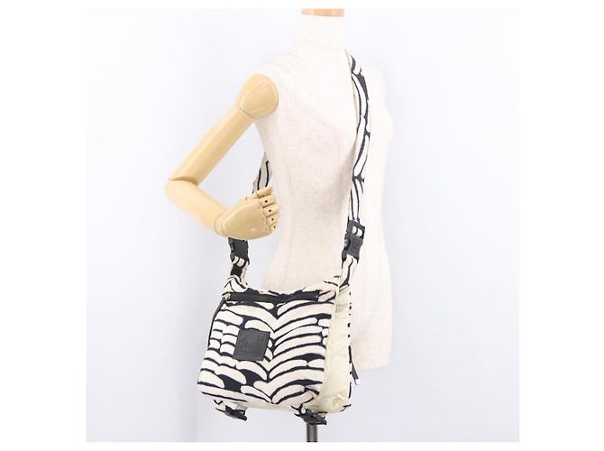 CHANEL Chanel Borsa a Spalla Sportiva Reversibile Zebra Bianca CC Auth BA14015 Bianco Stampa zebra - vista 25