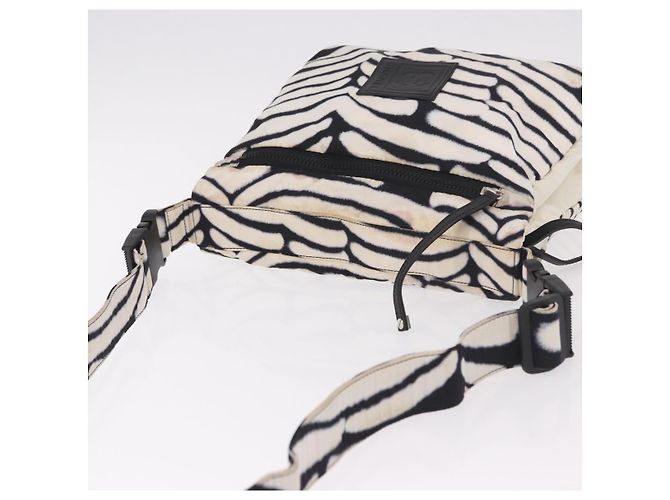 CHANEL Chanel Borsa a Spalla Sportiva Reversibile Zebra Bianca CC Auth BA14015 Bianco Stampa zebra - vista 7