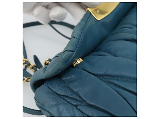 Borsa a Spalla Miu Miu Matelasse in Pelle Blu con Catena Oro Autentica 191596A - vista 10