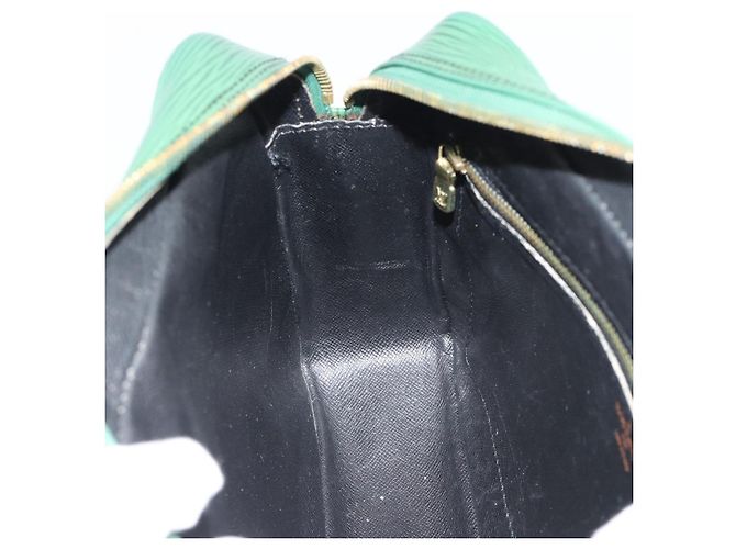 LOUIS VUITTON Epi Trocadero 27 Shoulder Bag Green M52314 LV Auth 186398 Verde - vista 20