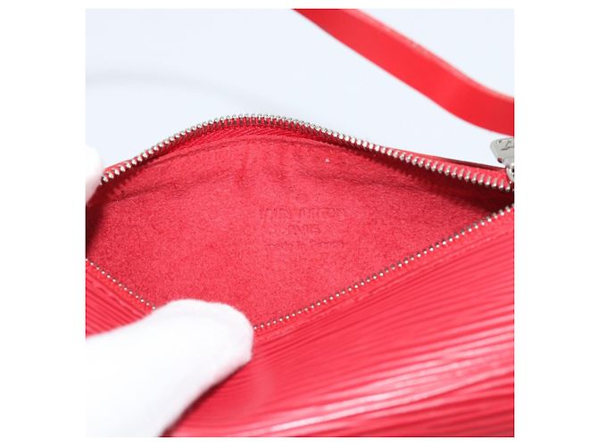 LOUIS VUITTON Epi Soufflot Pouch Accessory Pouch Vermelho LV Auth 189594 - vista 10