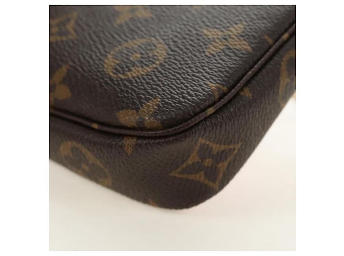 LOUIS VUITTON Monogram Vivienne Mini Pochette Accessoires M45905 Auth 190028SM Monograma - vista 18