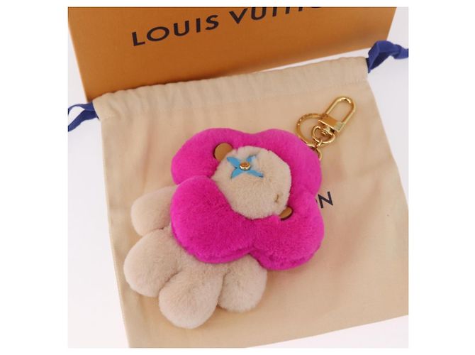 LOUIS VUITTON Vivienne Vison Christmas Key Holder Fur Pink M00870 Auth BA14035M - vista 11