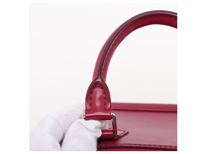 Louis Vuitton Borsa a mano Alma BB in pelle Epi Cherry Red Rosso - vista 11