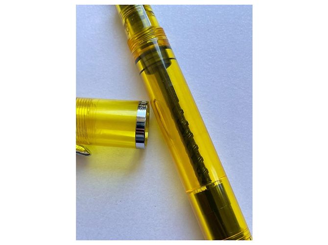 Autre Marque Pelikan M205 Duo Stylo Plume Neon Jaune - vue 10