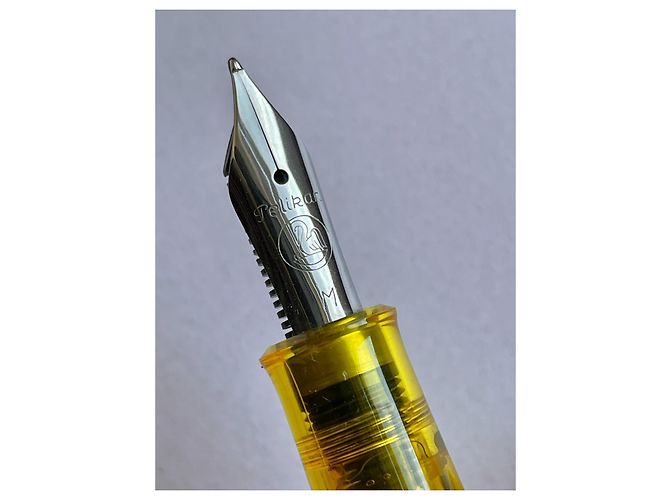 Autre Marque Pelikan M205 Duo Stylo Plume Neon Jaune - vue 6