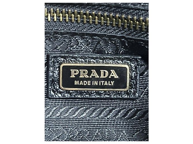 Jacquard Prada Borsa a tracolla in pelliccia nera e pelle di struzzo Nero - vista 6