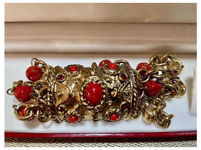 Bracciale Guy Laroche Stile Bizantino Dorato con Cabochon Rossi Rosso D'oro - vista 14