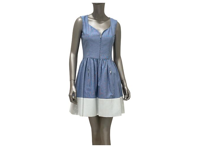 Timeless Chanel Blaues Kleid mit Cape – Spring 2013 Kollektion – Sz. 36 Gebraucht - Ansicht 2