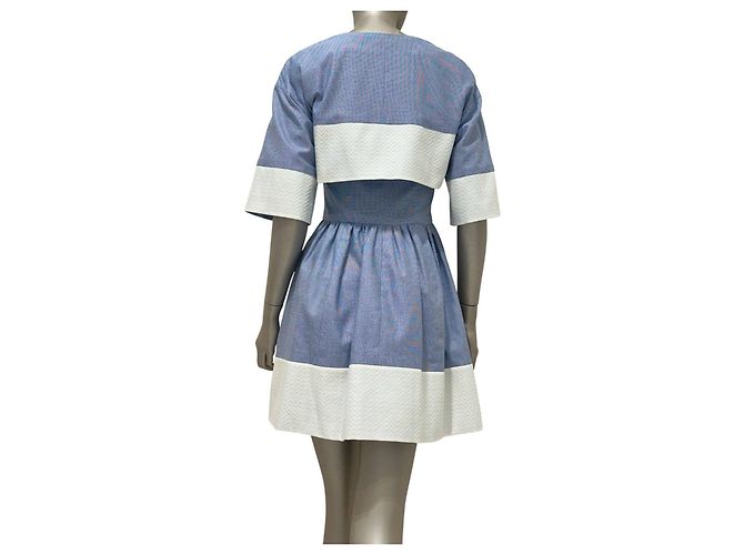 Timeless Chanel Blaues Kleid mit Cape – Spring 2013 Kollektion – Sz. 36 Gebraucht - Ansicht 8