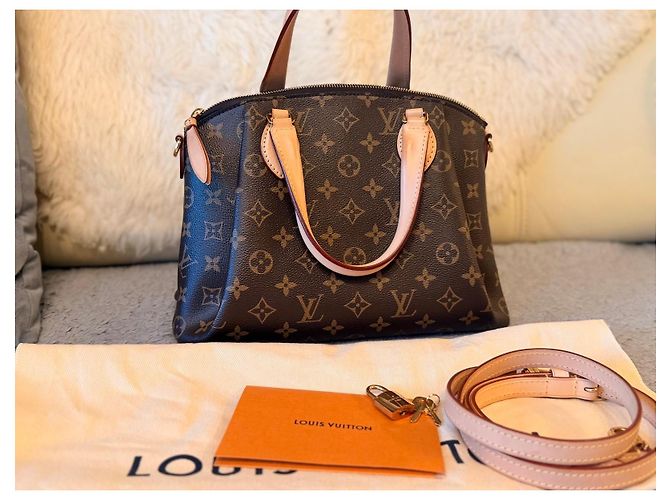 Borsa Louis Vuitton Rivoli PM Monogram Marrone - vista 3