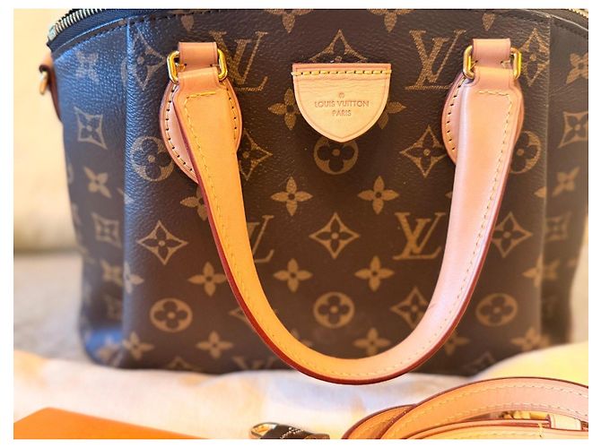 Borsa Louis Vuitton Rivoli PM Monogram Marrone - vista 6