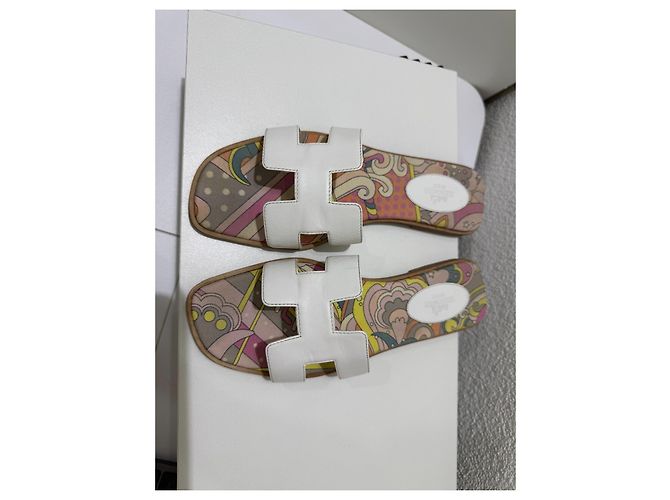 Sandali Hermès Oran bianchi in pelle e tessuto stampato 38 Bianco Multicolore - vista 5
