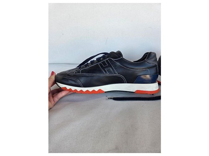 Hermès Trail Sneakers in pelle di vitello blu navy Arancione - vista 3
