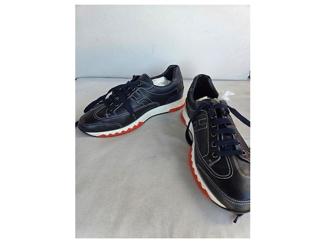 Hermès Trail Sneakers in pelle di vitello blu navy Arancione - vista 4