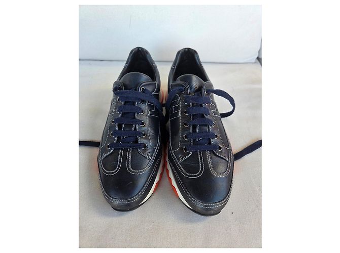 Hermès Trail Sneakers in pelle di vitello blu navy Arancione - vista 6