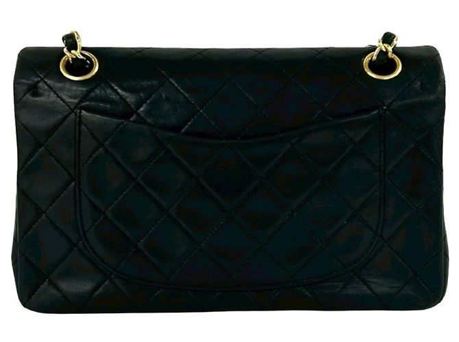Bolso de hombro Chanel Double Flap Matelassé en piel de cordero negro - vista 3
