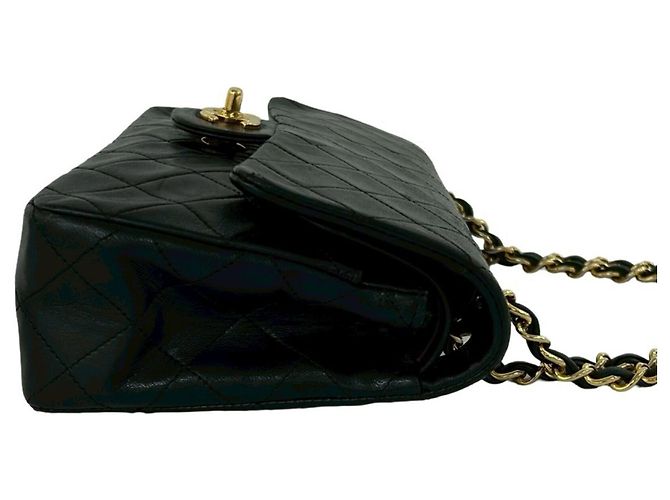 Bolso de hombro Chanel Double Flap Matelassé en piel de cordero negro - vista 6