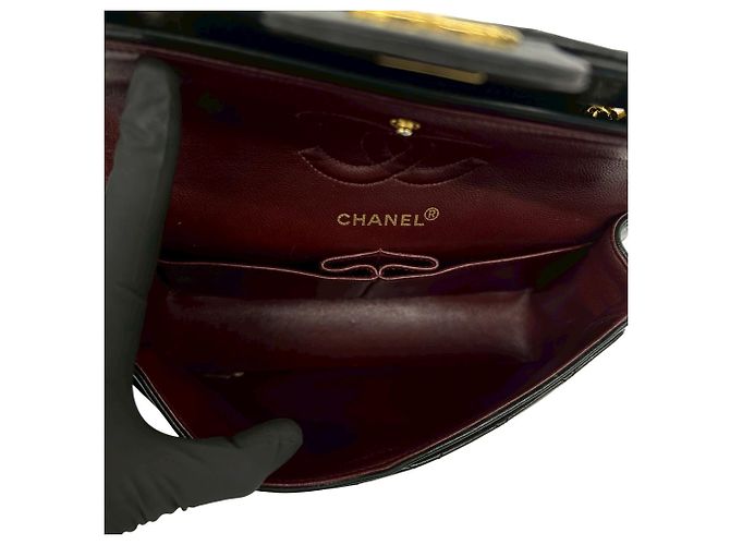 Bolso de hombro Chanel Double Flap Matelassé en piel de cordero negro - vista 9