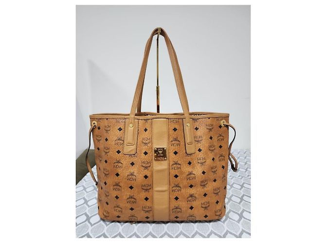 MCM Visetos Medium Liz Reversible Shopper Tote Cognac Marrone - vista 11