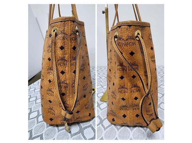 MCM Visetos Medium Liz Reversible Shopper Tote Cognac Marrone - vista 4