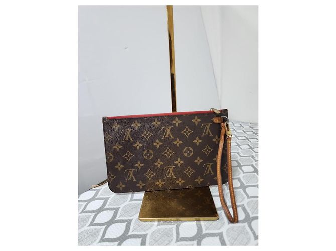 LOUIS VUITTON Monogram Neverfull MM Wristlet Marrón Castaño - vista 5